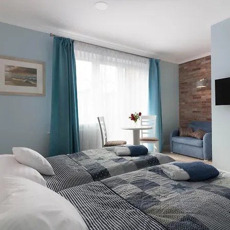 Kopernika 4 By Zilla ホームステイ *