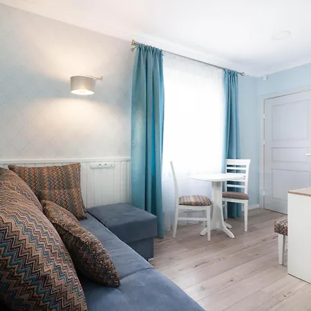 Kopernika 4 By Zilla ホームステイ *